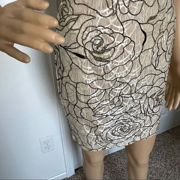 NWT Pretty Little Things Gold Glitter Nude Square Neck Bodycon Mini Dress Size 2 - Picture 6 of 16